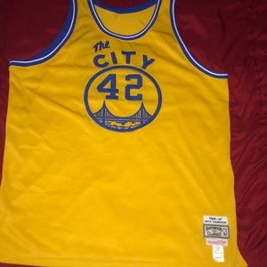 MITCHELL & NESS BASKETBALL JERSEY